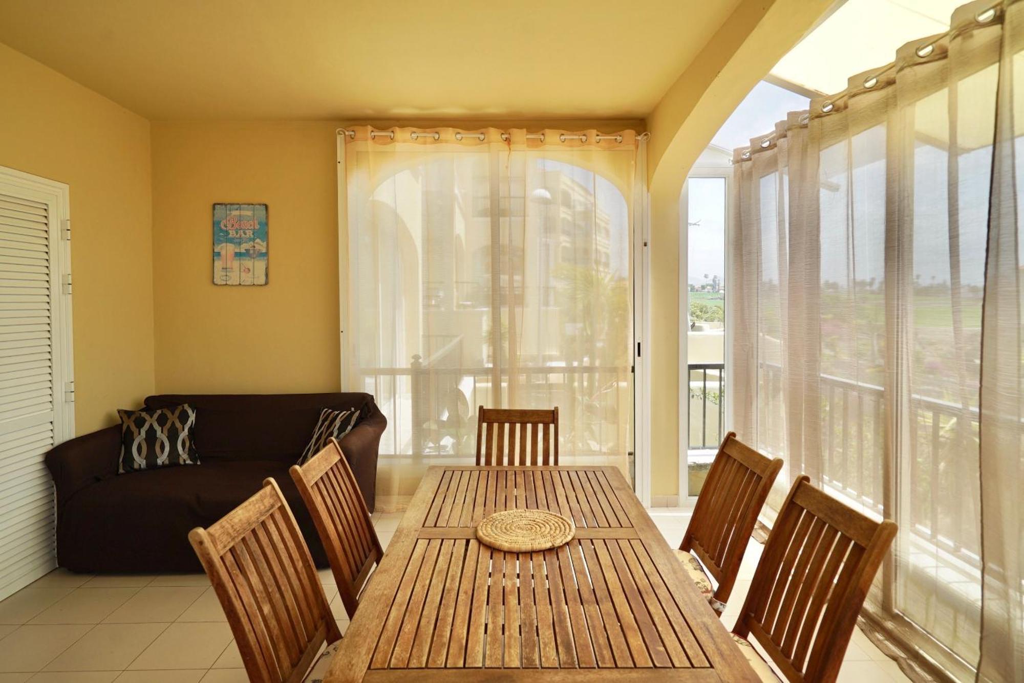 Spacious In Golf Del Sur Apartamento *