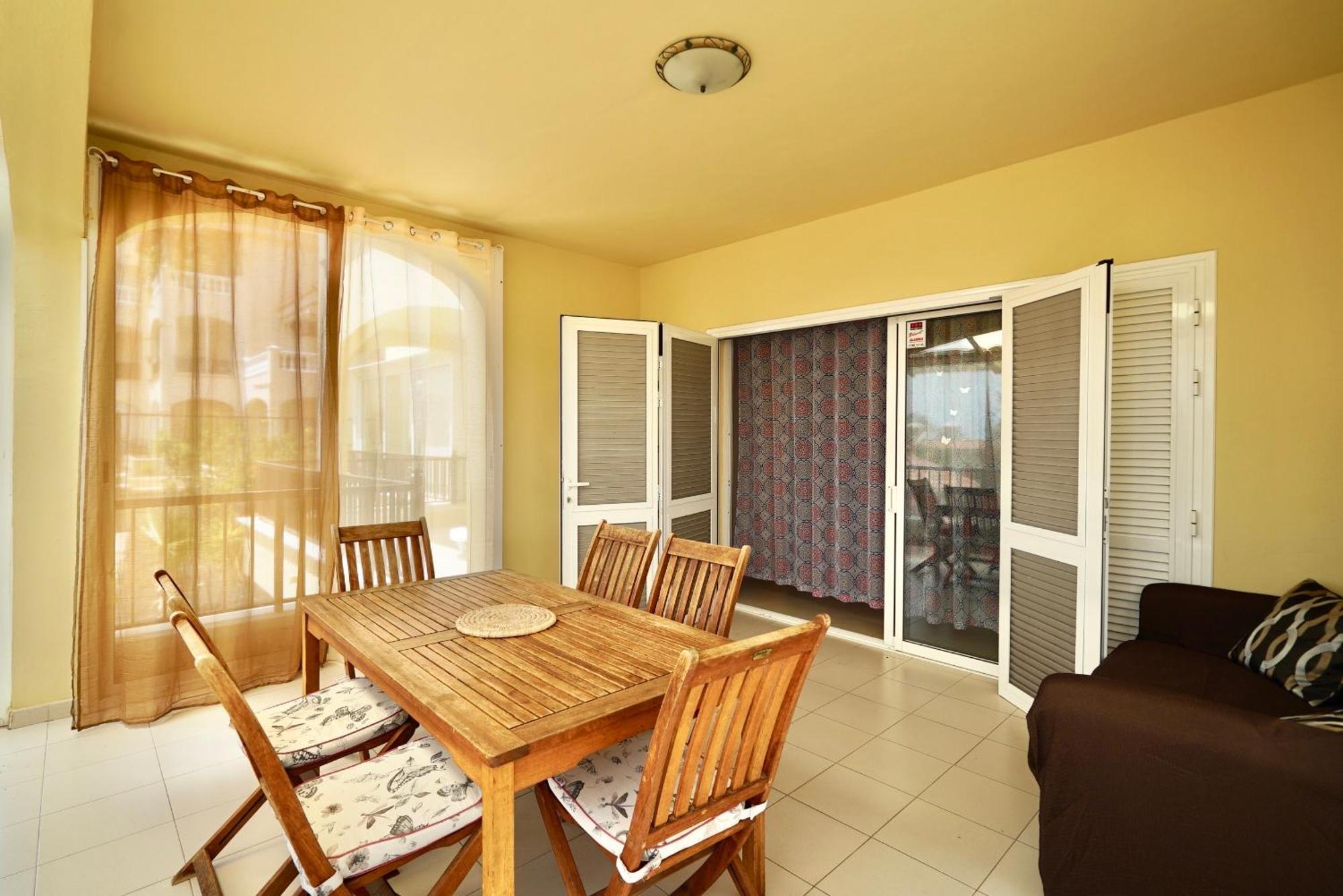 Spacious In Golf Del Sur Apartamento San Miguel de Abona