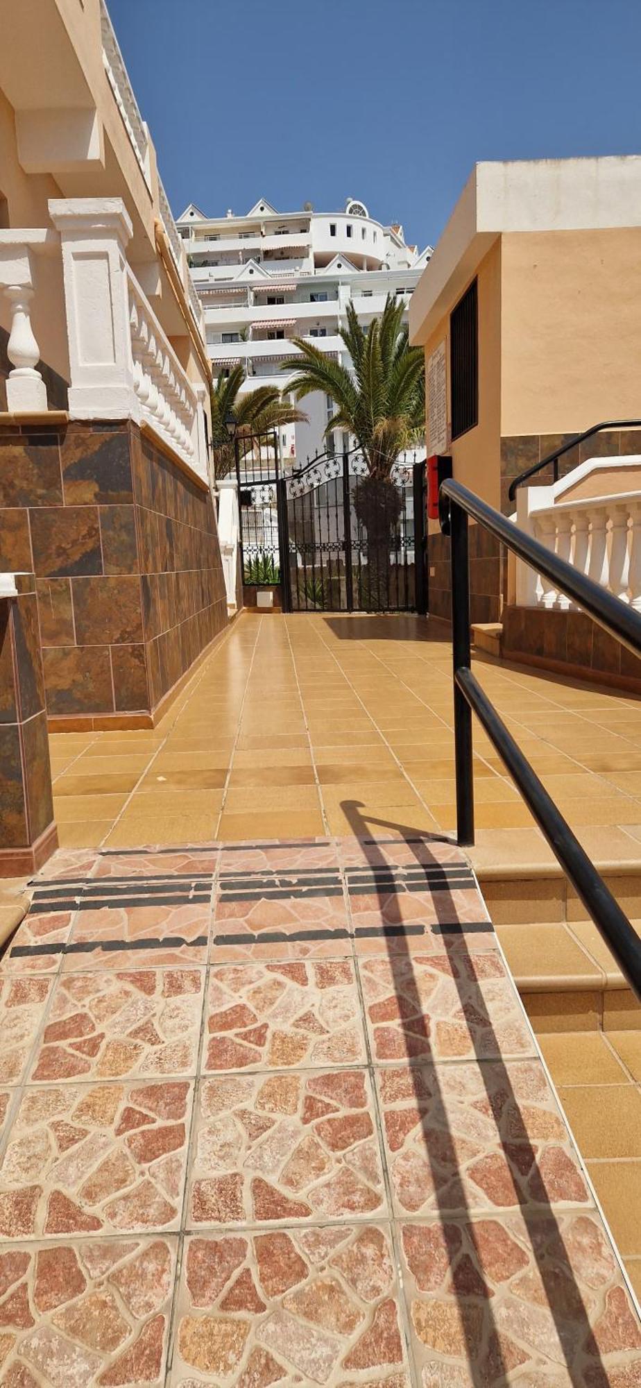 Apartment Paradise Court 1 Bedroom With Pool, *