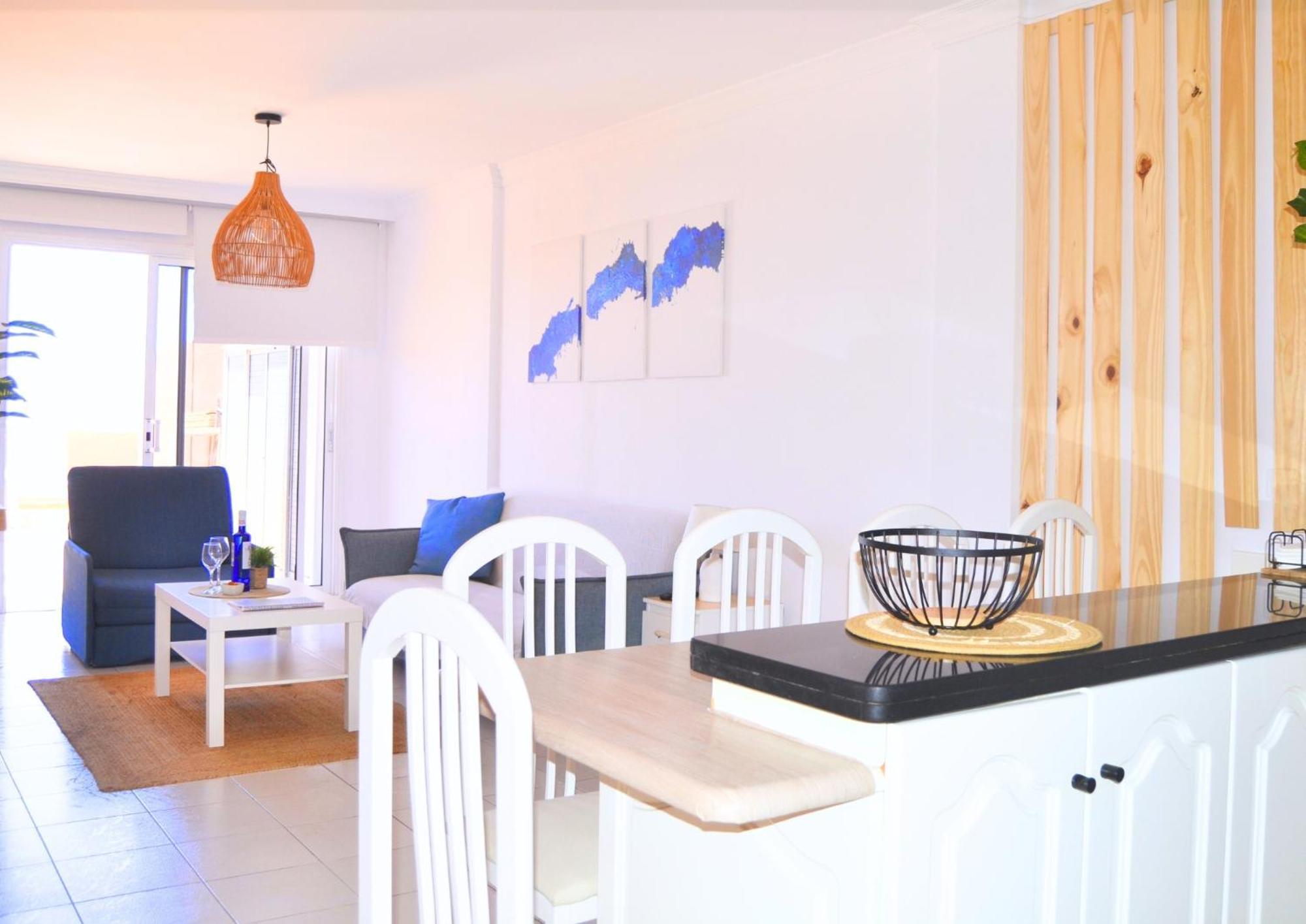 Apartment Chillstay Oceanfront - 4 Beds And A Pool