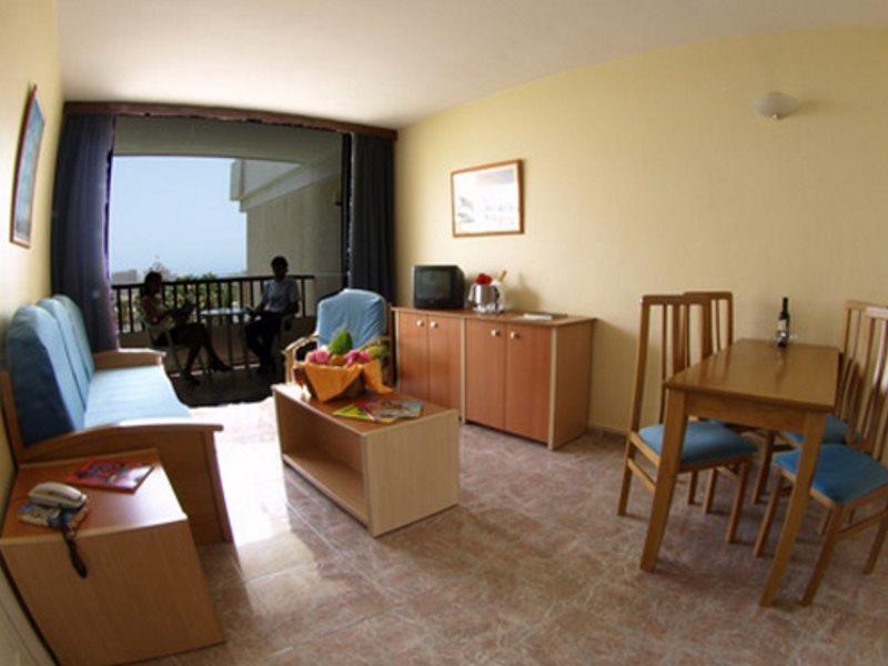 Coral Ocean View - Adults Only Hotel 4*