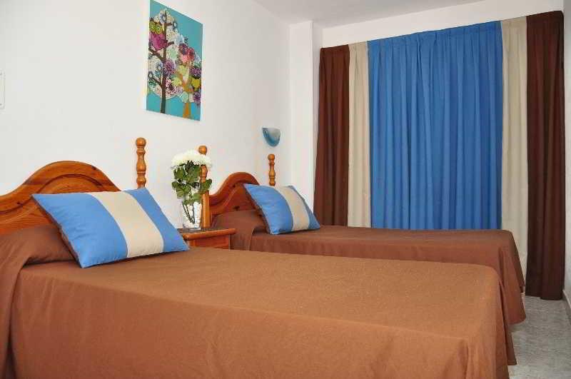 Comodoro * Los Cristianos (Tenerife)