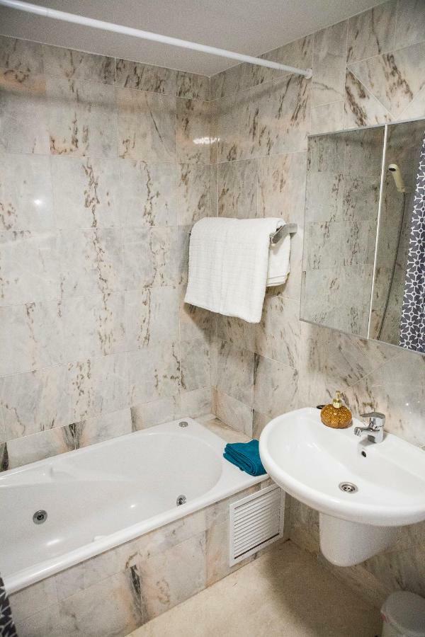 Duplex 2 Bedrooms For With Air Conditioner Apartment *