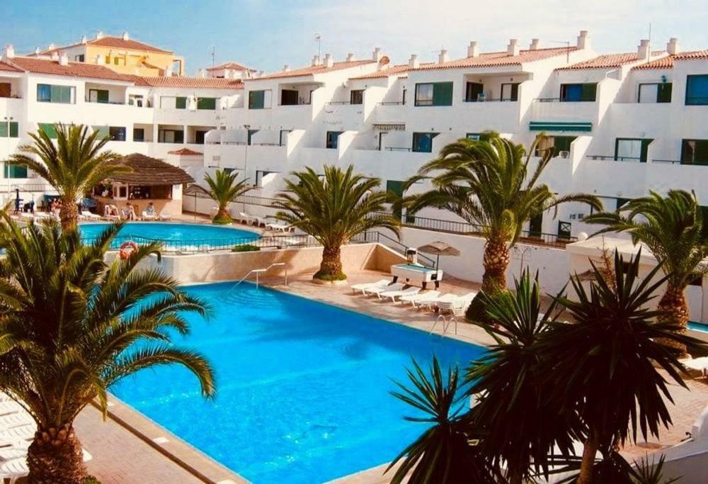 1 Costa Del Silencio
