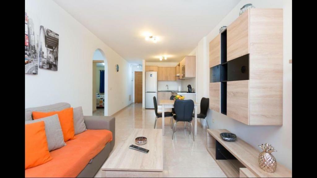 Apartamento La Perla D14- El Médano, Tenerife *