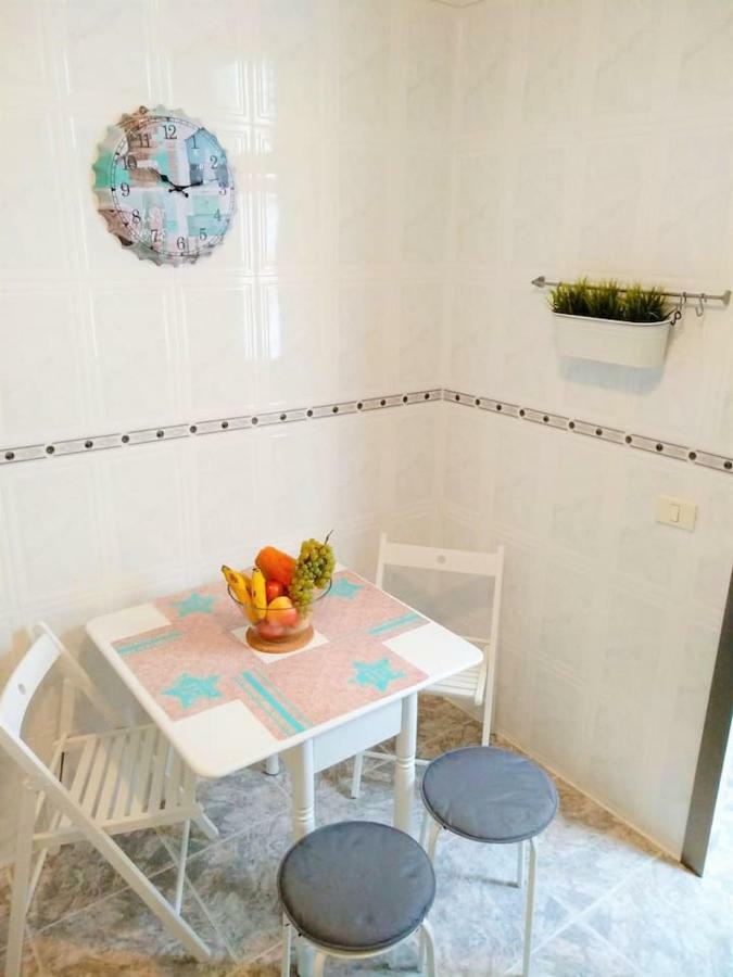 Bright Spacious Apartment, 2 Min Walk From * Candelaria