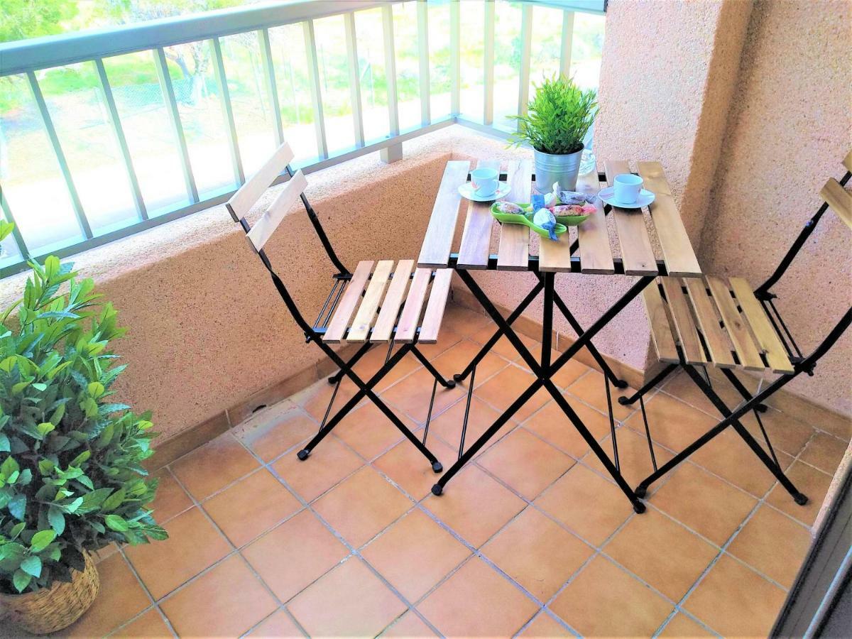 Bright Spacious Apartment, 2 Min Walk From Apartamento *