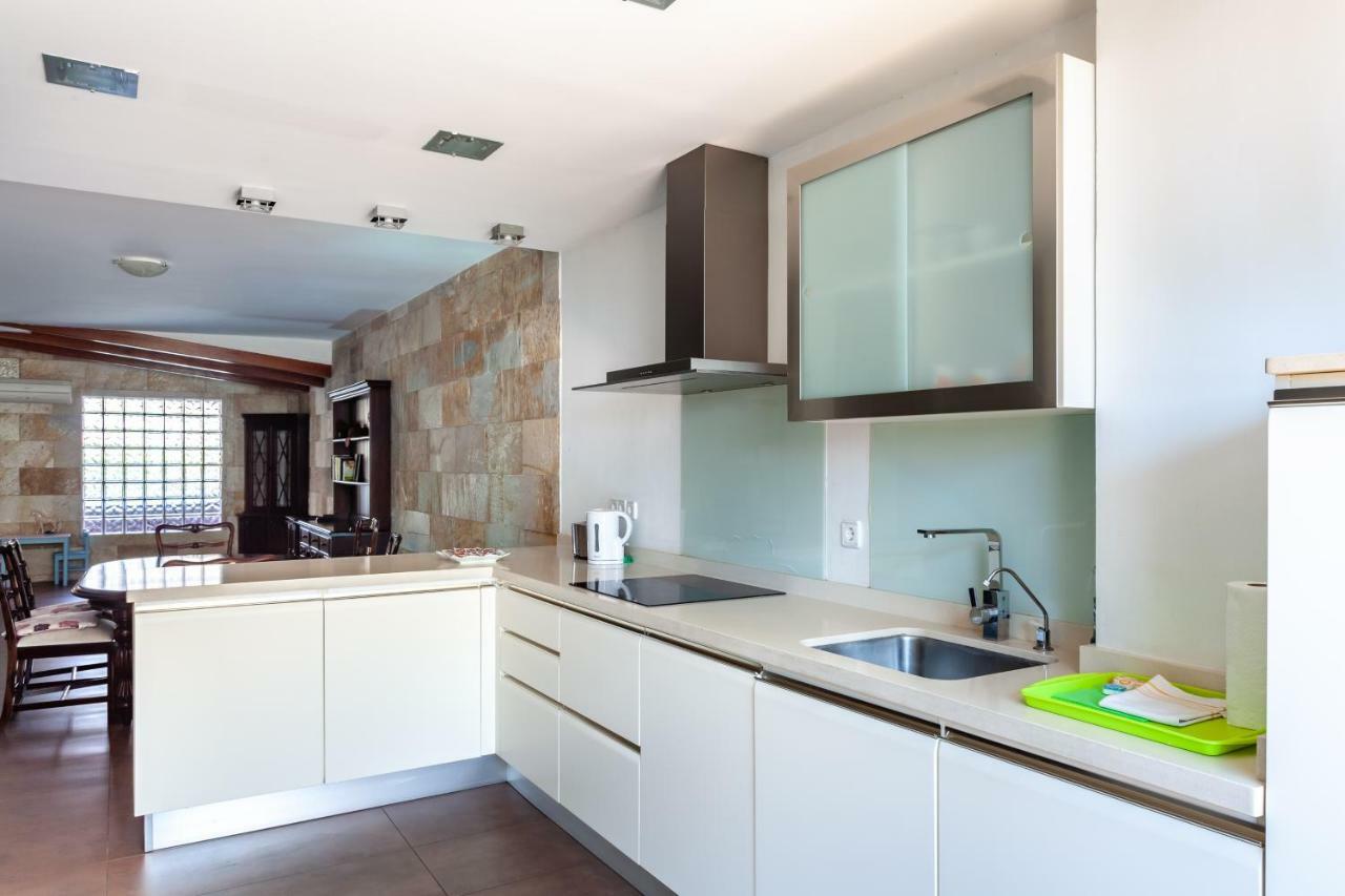 Cozy Townhouse In El Duque *