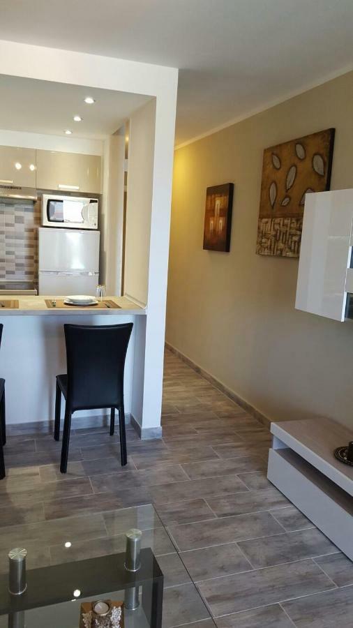 Chalet Simon House Cristianos *