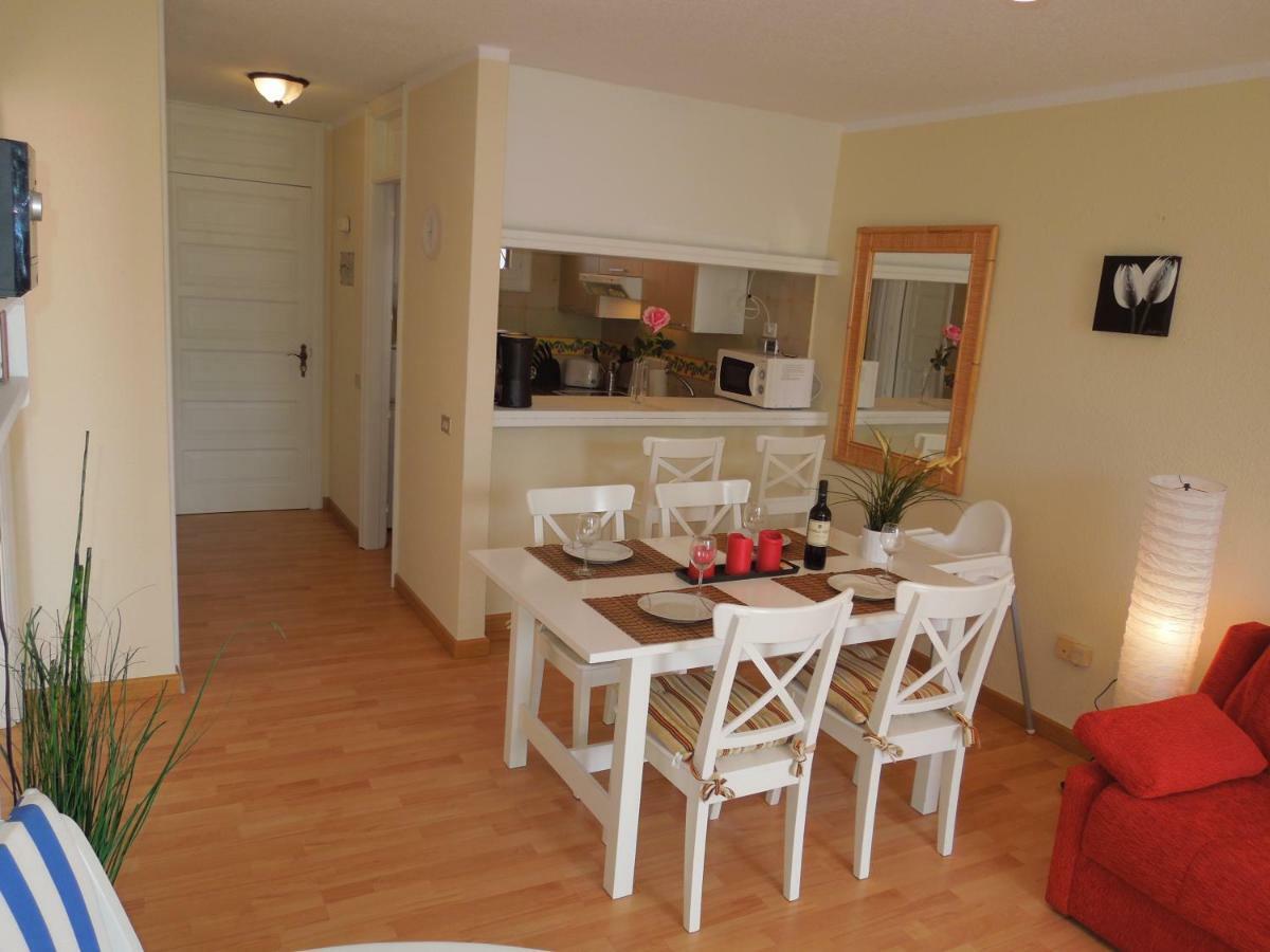Vistasol, Beach Front With Heated Pool In Parque Santiago 2, Wifi Apartment Playa de las Americas (Tenerife)