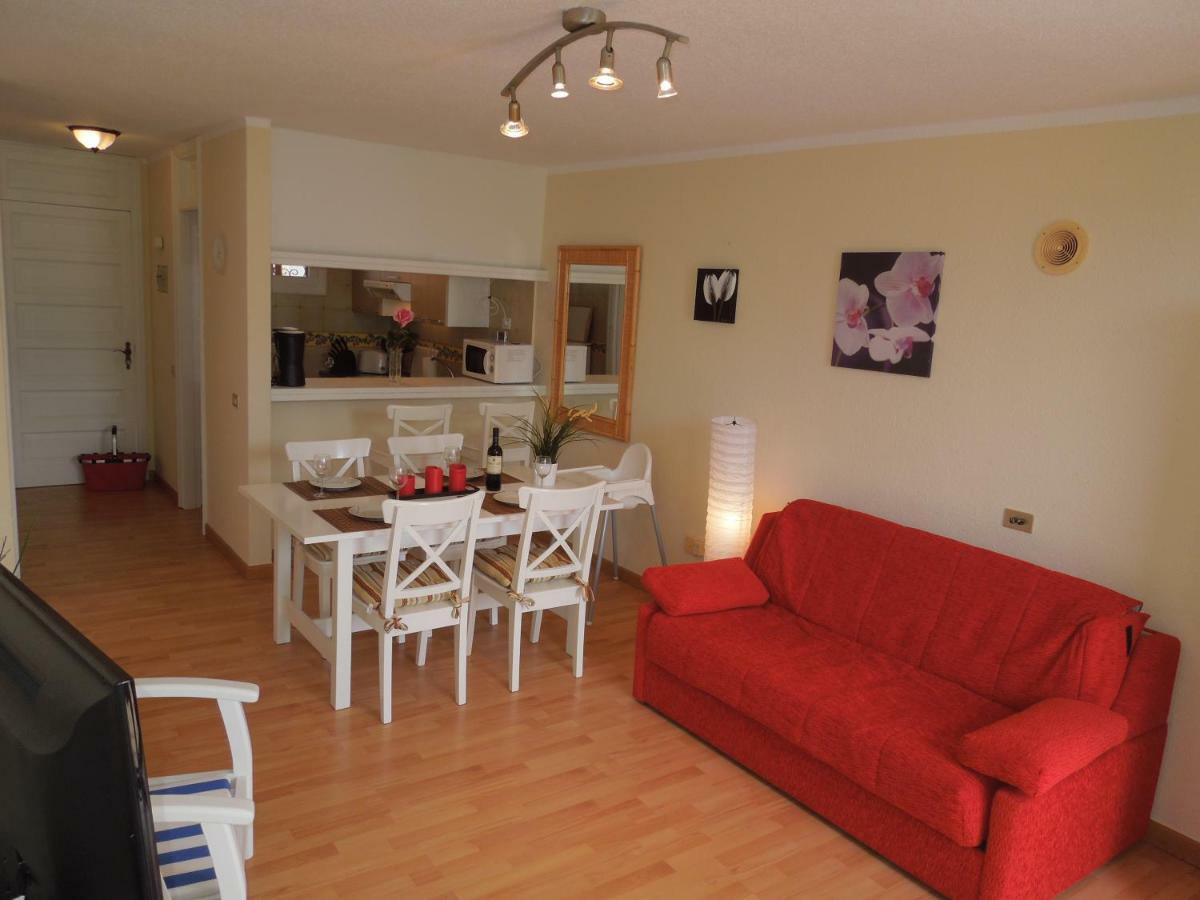 Apartment Vistasol, Beach Front With Heated Pool In Parque Santiago 2, Wifi *