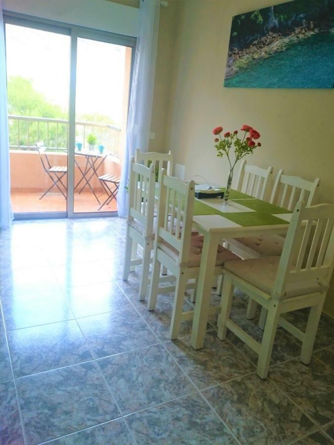 Apartamento Bright Spacious Apartment, 2 Min Walk From Candelaria