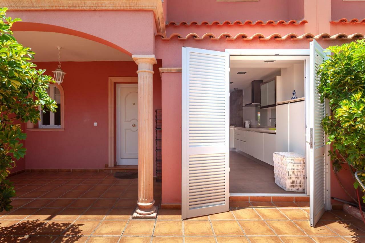 Cozy Townhouse In El Duque
