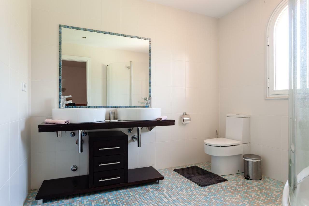 Cozy Townhouse In El Duque Appartement *