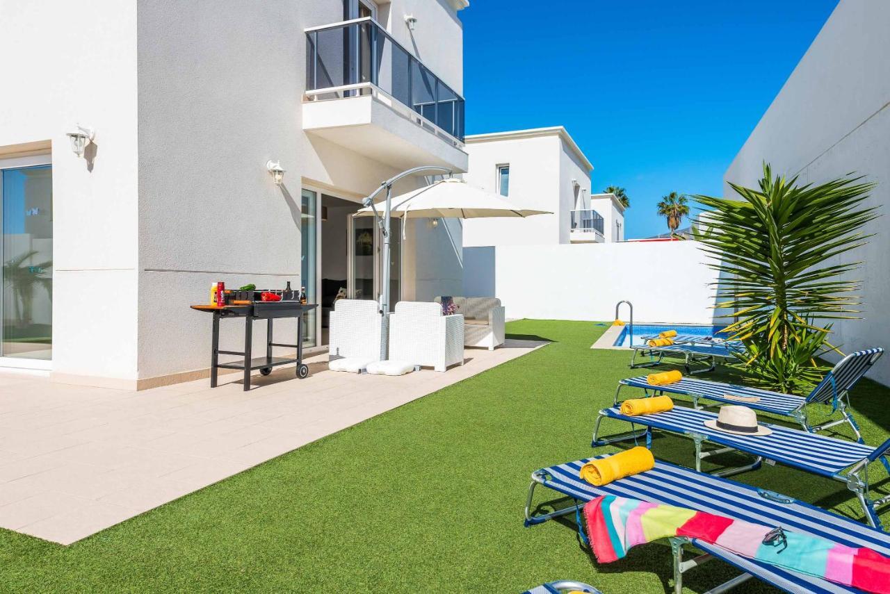 Belladonna Villa *